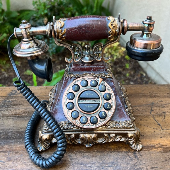 Other - Vintage DECORATIVE Vintage TELEPHONE TRI-VISTA DESIGNS INC MODEL TEL 129